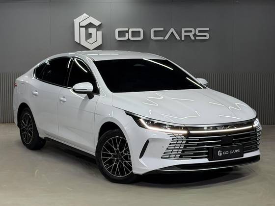 BYD KING 1.5 DM-I PHEV GS AUTOMÁTICO BYD KING 1.5 DM-I PHEV GS AUTOMÁTICO